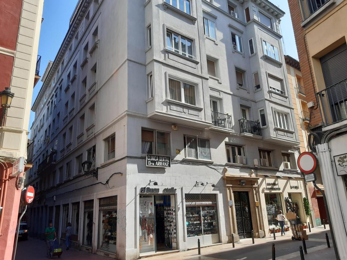 Acogedor Piso En Pleno Centro De Zaragoza Apartment Luaran gambar